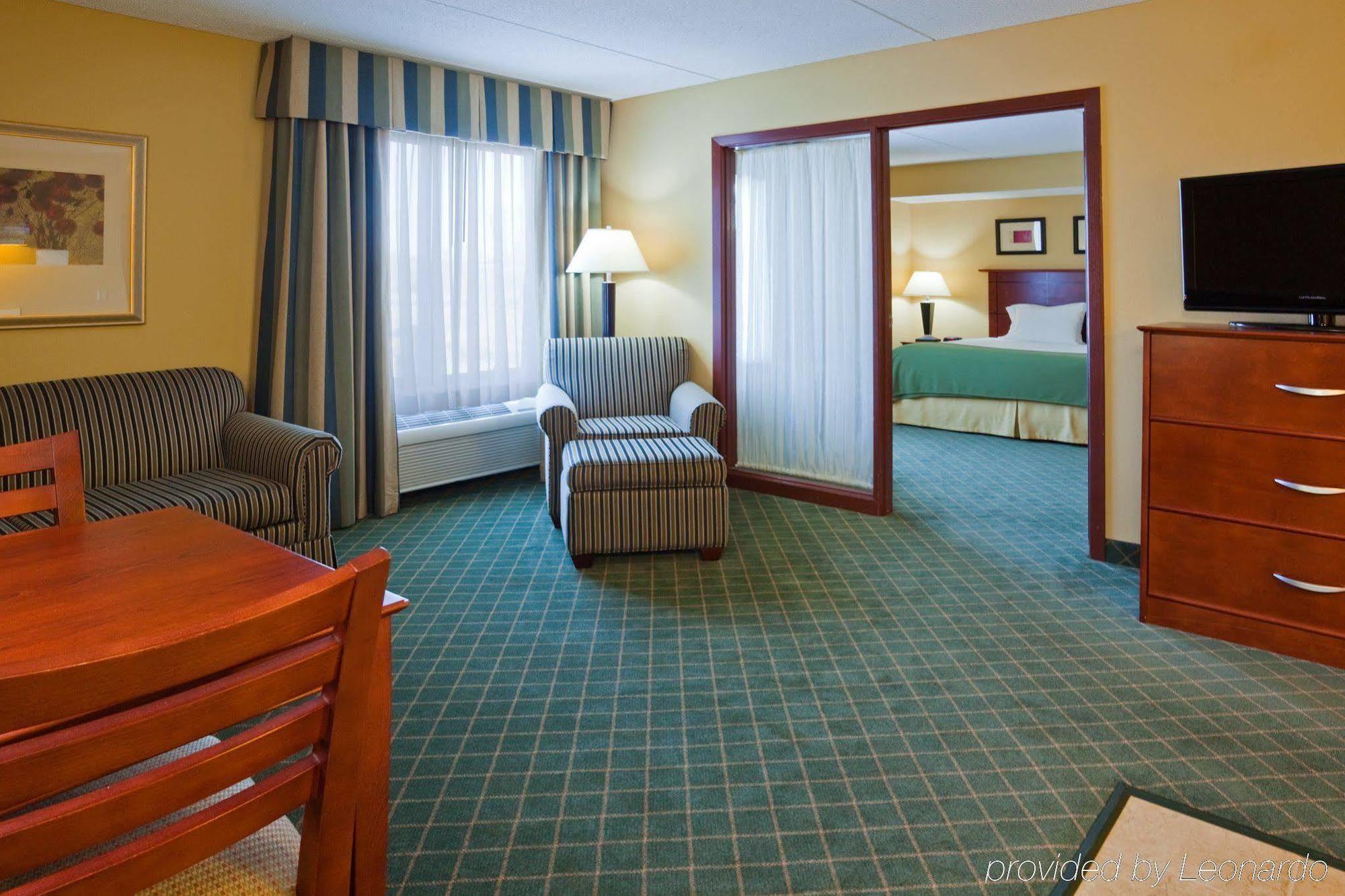 Holiday Inn Express Hotel & Suites Coon Rapids - Blaine Area By Ihg Rum bild