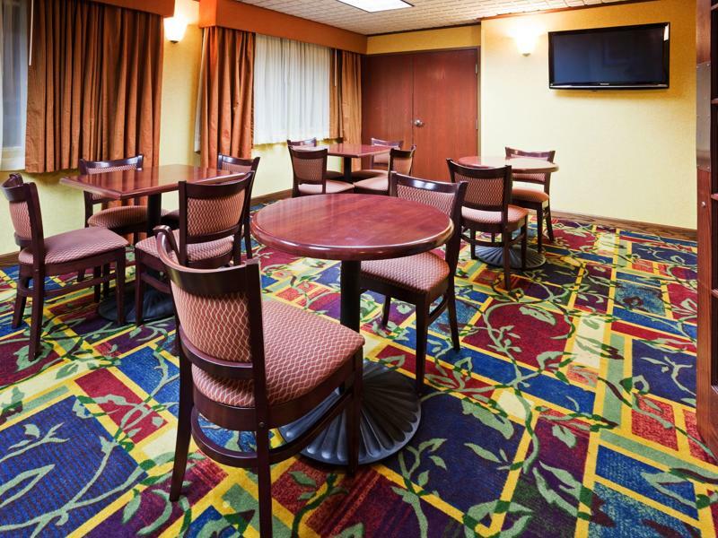 Holiday Inn Express Hotel & Suites Coon Rapids - Blaine Area, An Ihg Hotel Exteriör bild