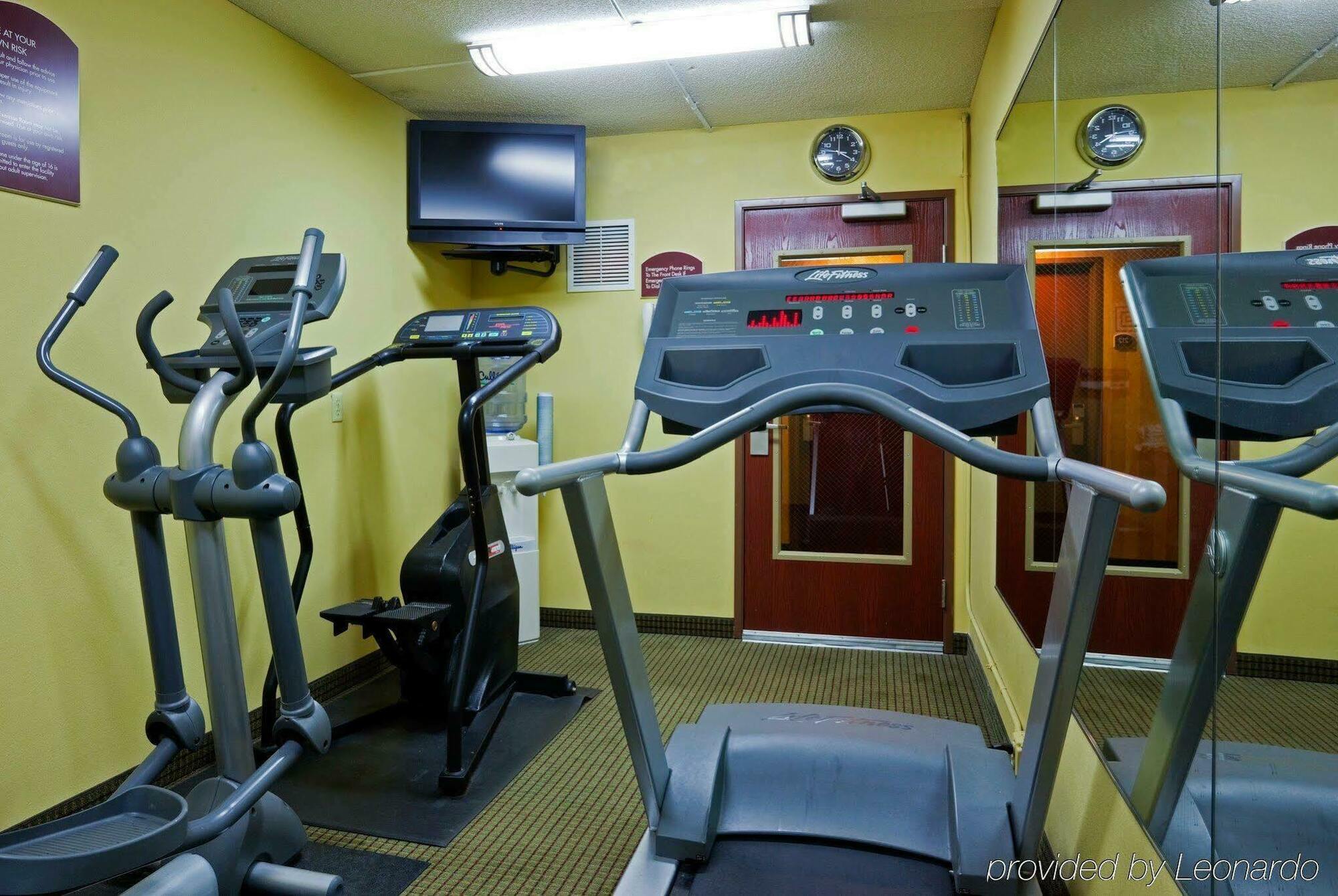 Holiday Inn Express Hotel & Suites Coon Rapids - Blaine Area By Ihg Exteriör bild